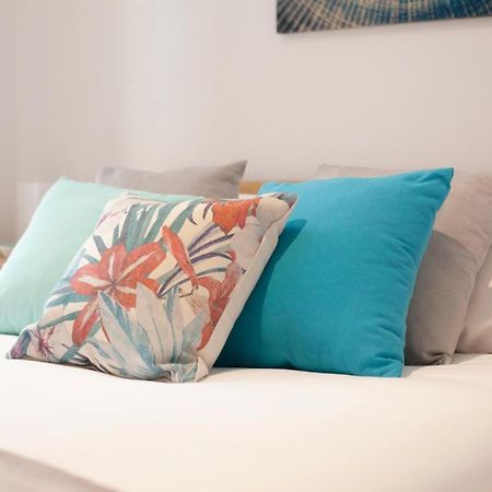 Alohamundi San Julian Apartment Севиля Екстериор снимка