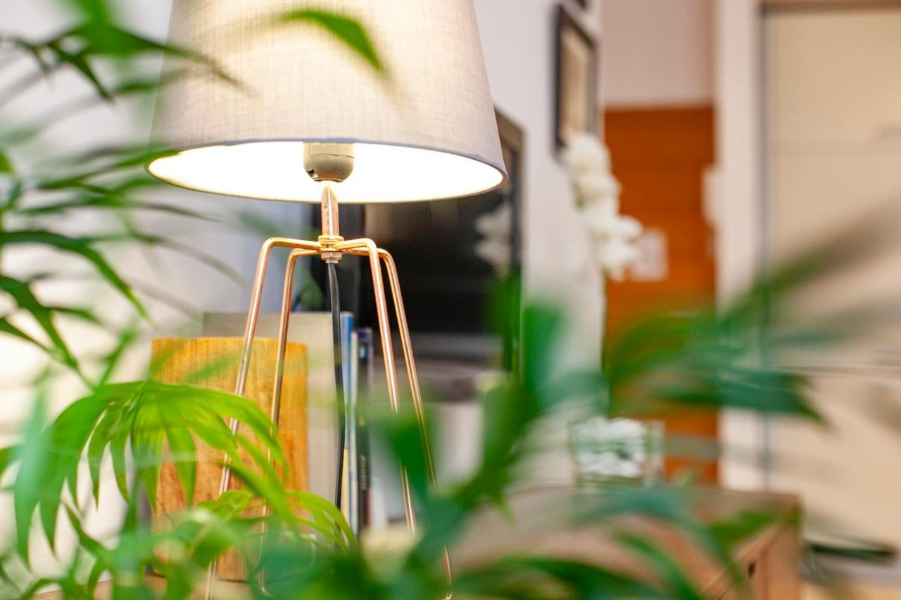 Alohamundi San Julian Apartment Севиля Екстериор снимка
