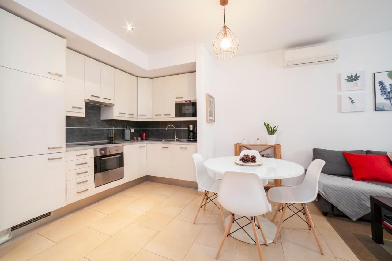 Alohamundi San Julian Apartment Севиля Екстериор снимка